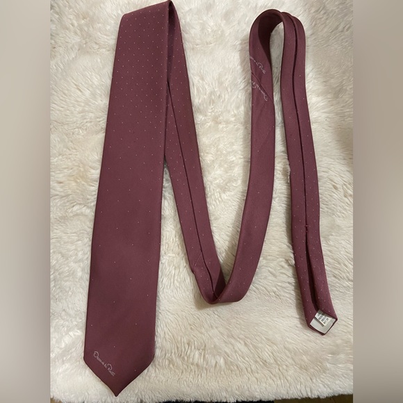 Oscar de la Renta  Tie - Picture 2 of 4